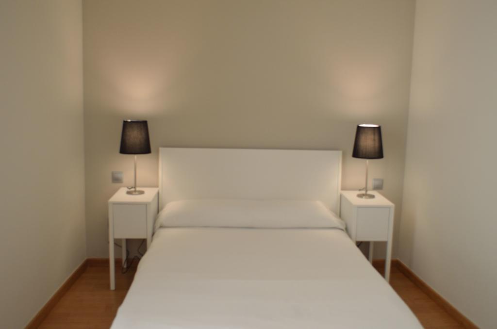 Girona Housing Ginesta 9 Apartamento Quarto foto